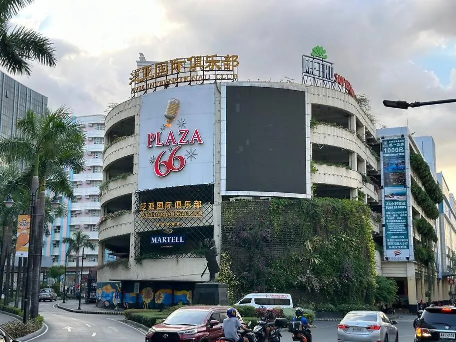 One Palm Tree Villas With Free Parking Manila Apartment